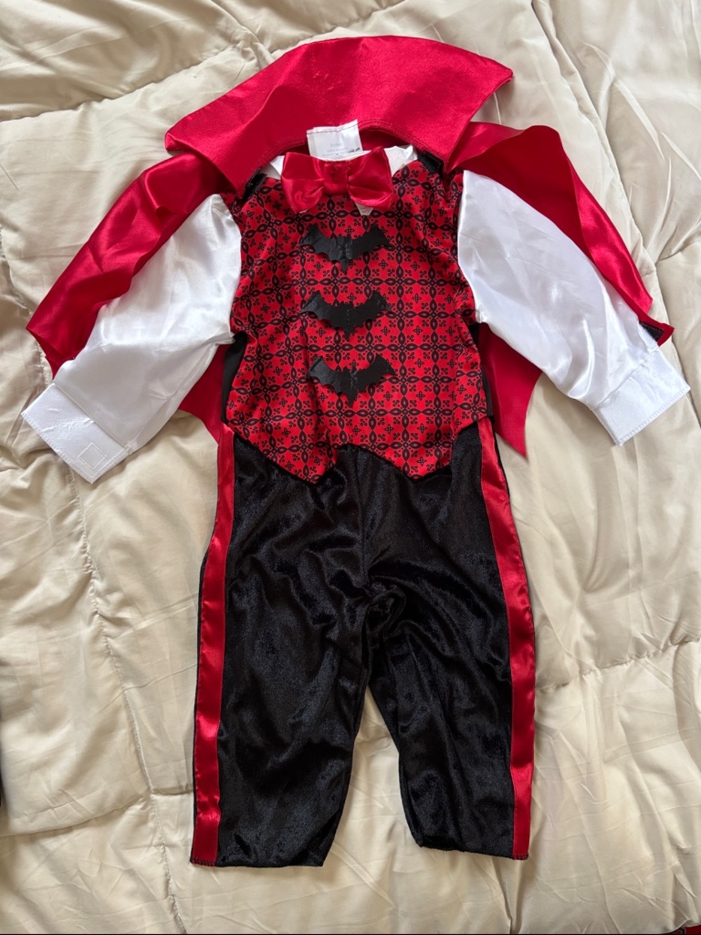 Children's Red and Black Vampire Dracula Costume with Cape and Bow Tie New Baby